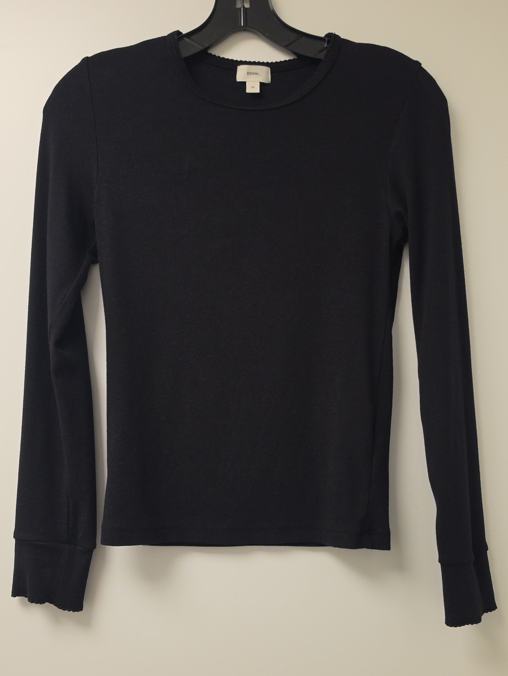Aritzia Black Long-Sleeve Crewneck Top